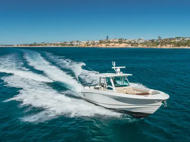 Boston Whaler 38 Outrage