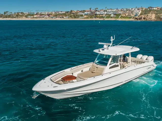 Boston Whaler 38 Outrage