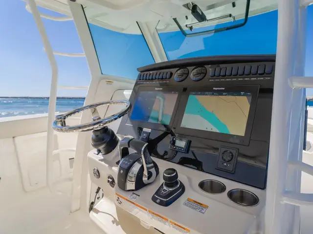 Boston Whaler 38 Outrage