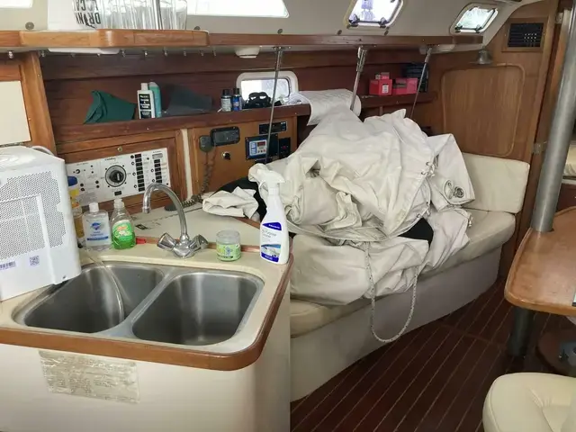 Catalina 320