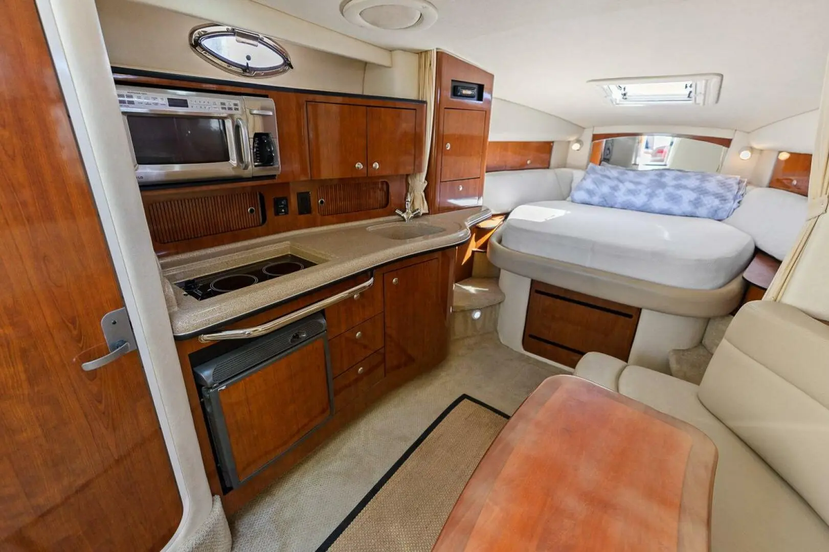 2006 Sea Ray 320 sundancer