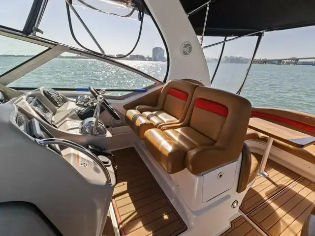 Sea Ray 320 Sundancer