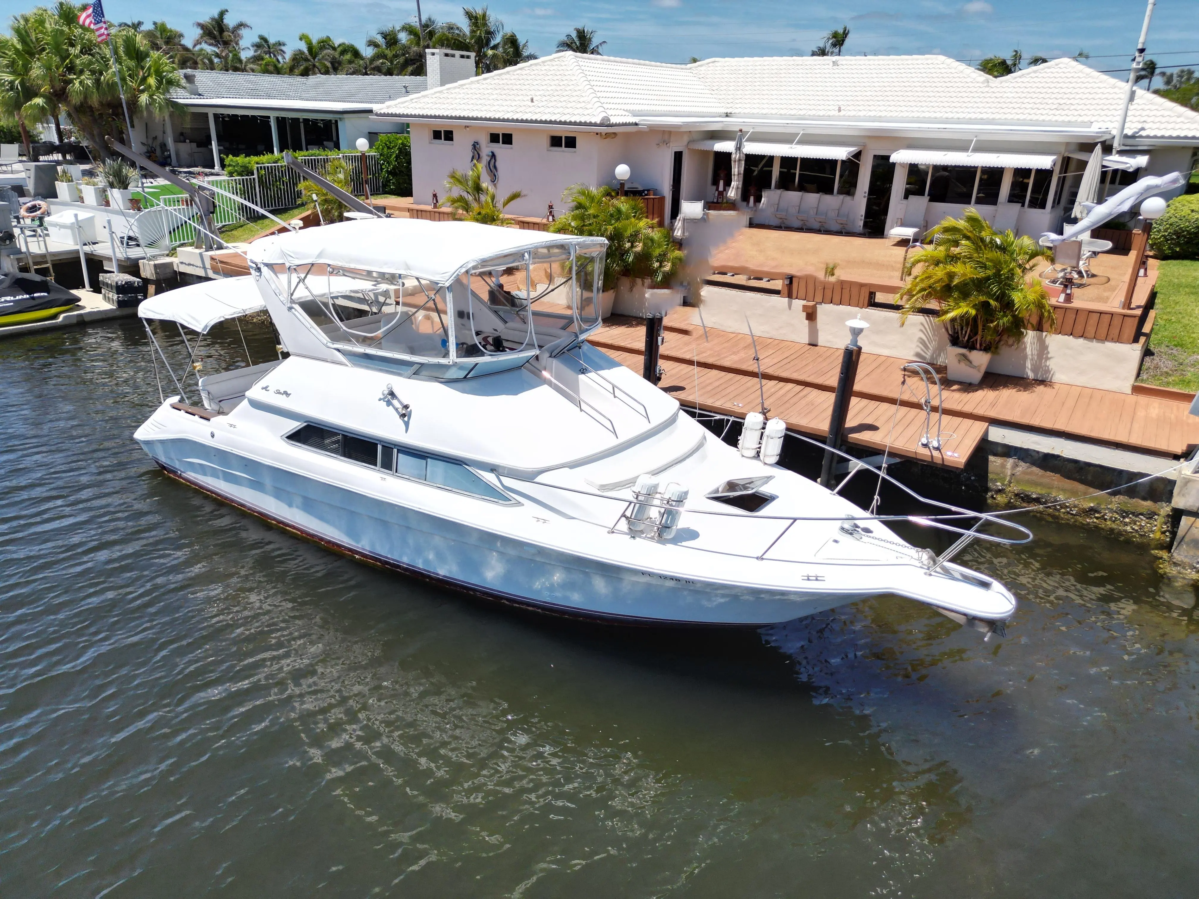 1992 Sea Ray 350 express cruiser