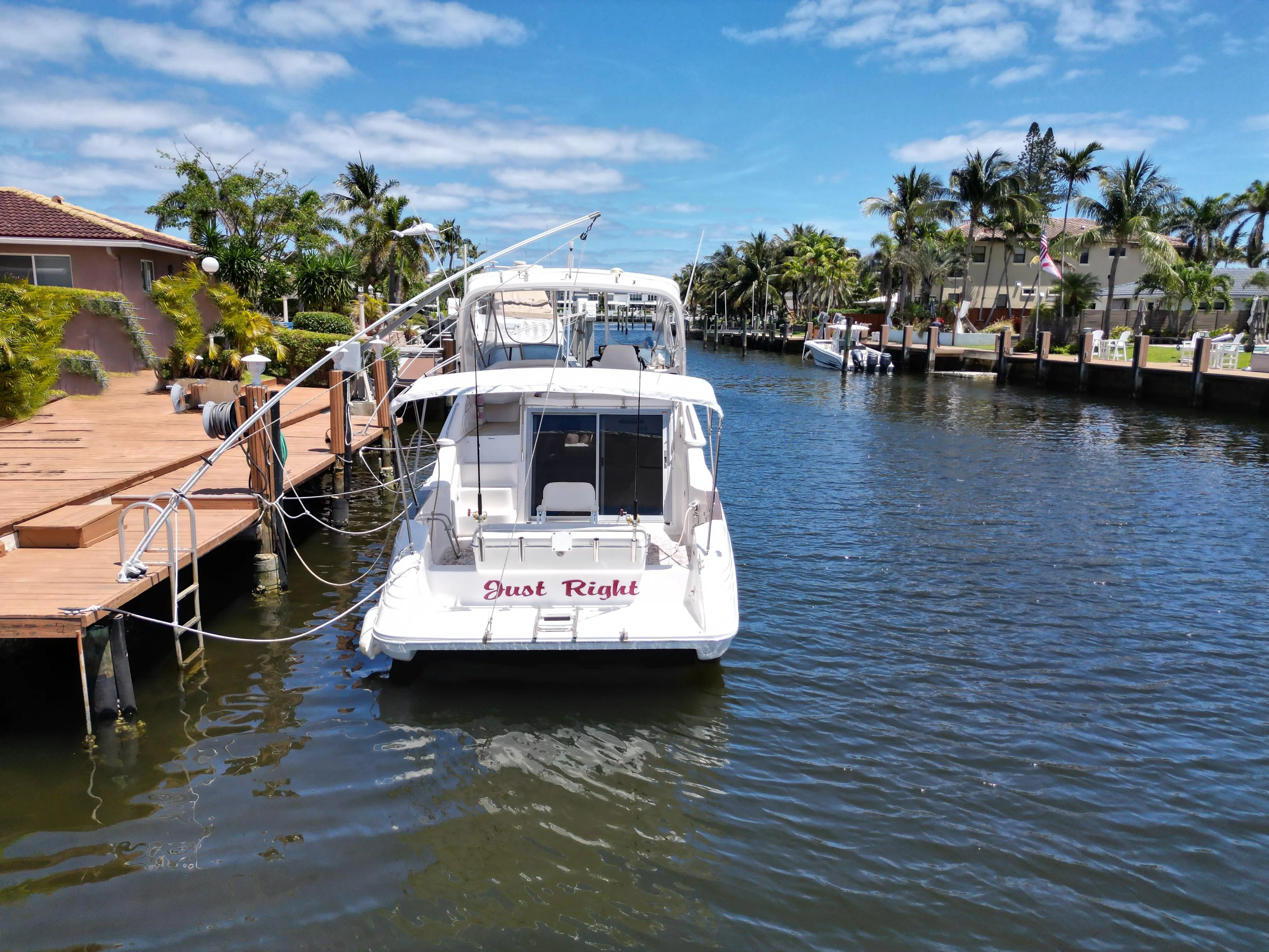 1992 Sea Ray 350 express cruiser