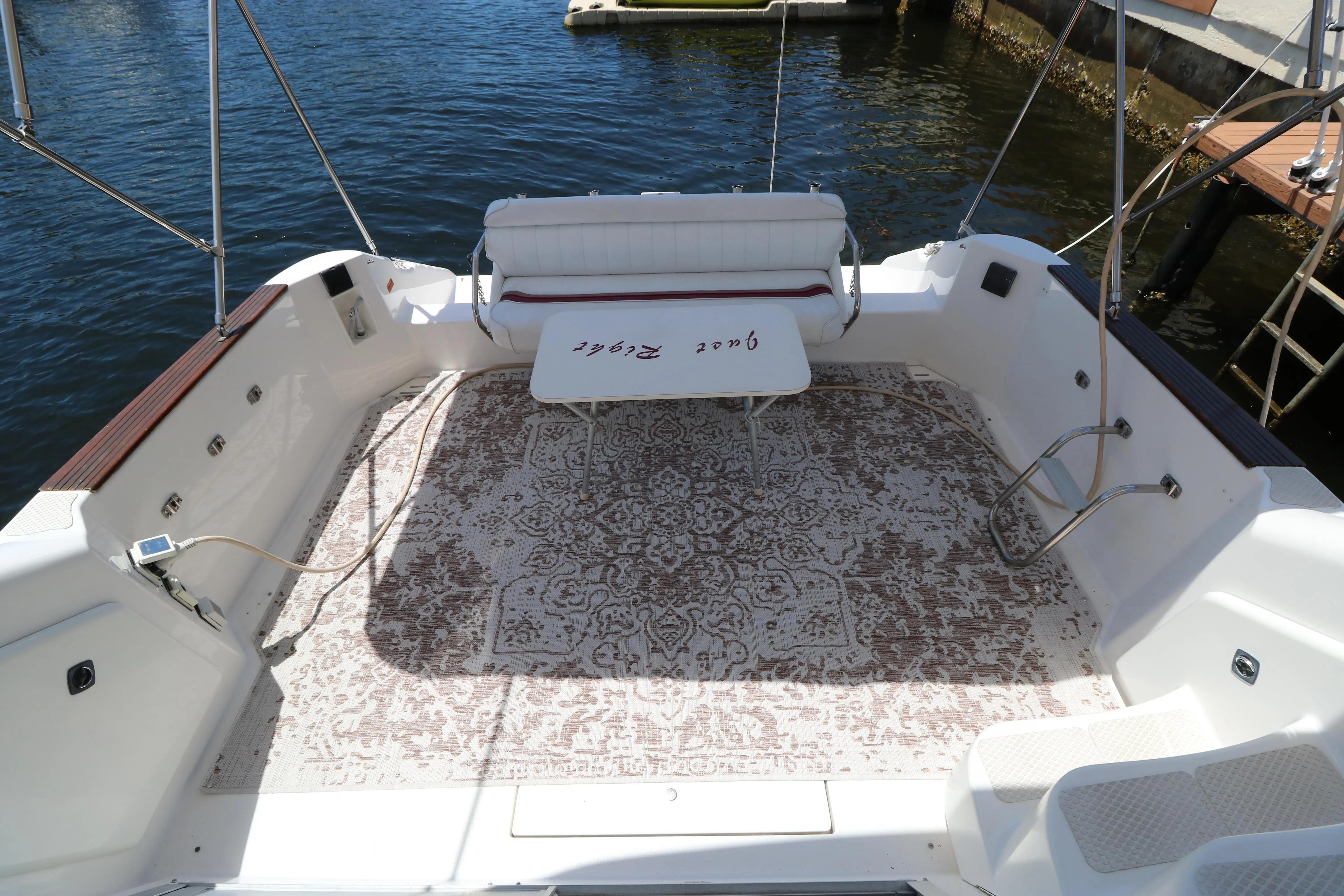 1992 Sea Ray 350 express cruiser