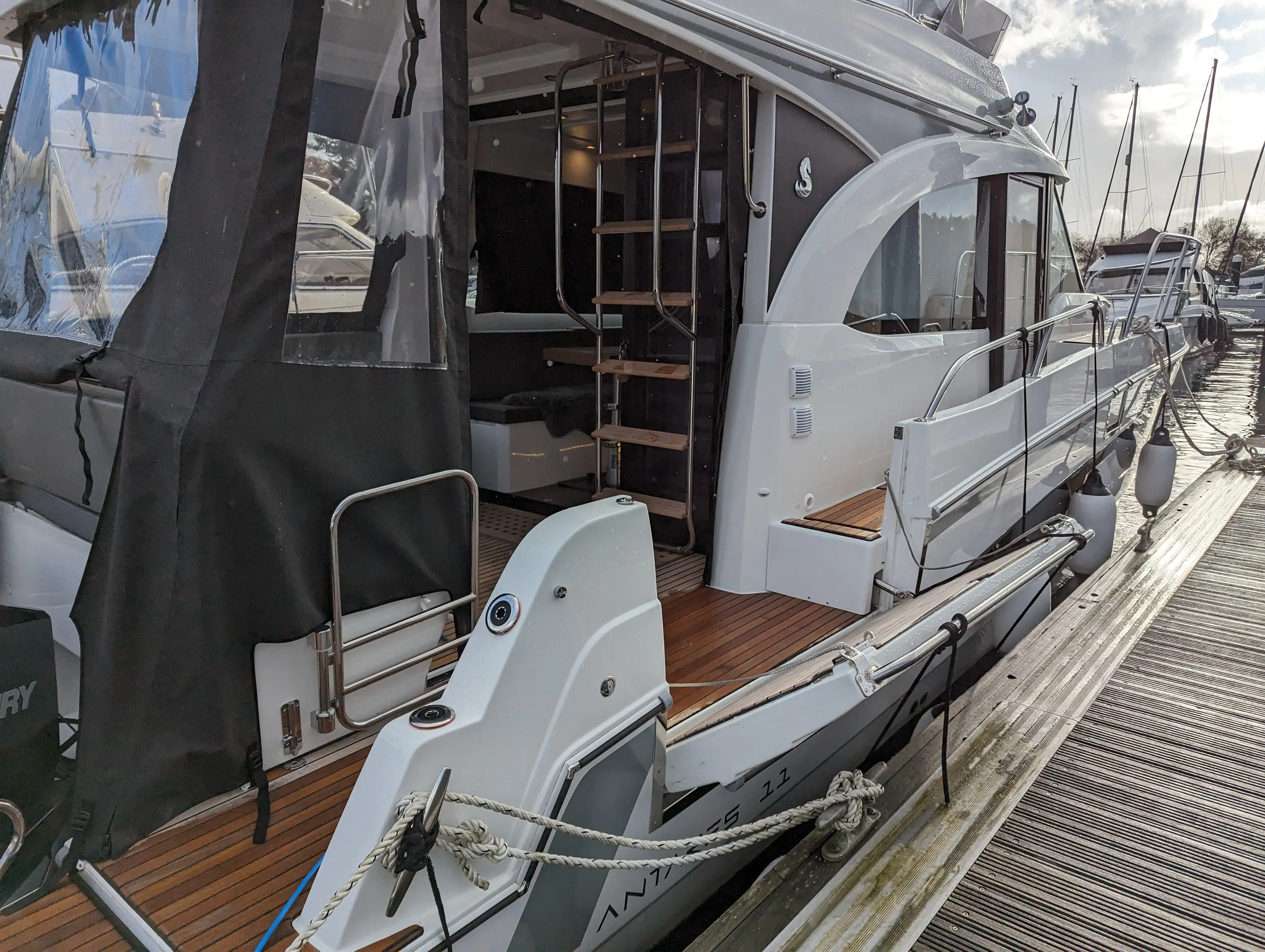 2023 Beneteau antares 11