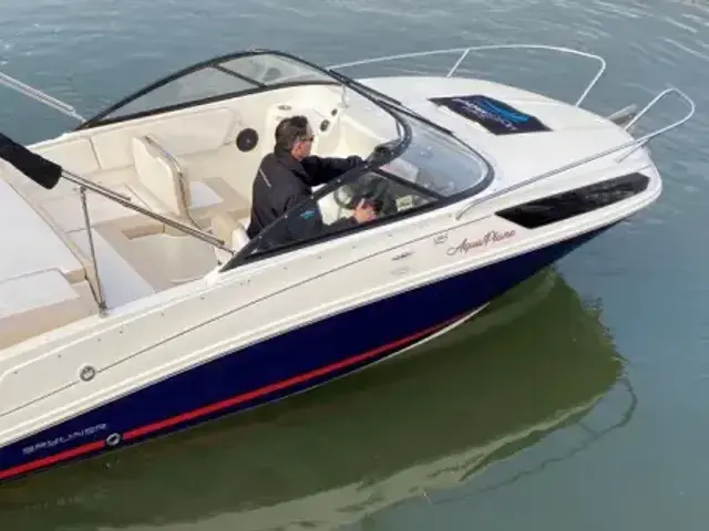 Bayliner Vr5