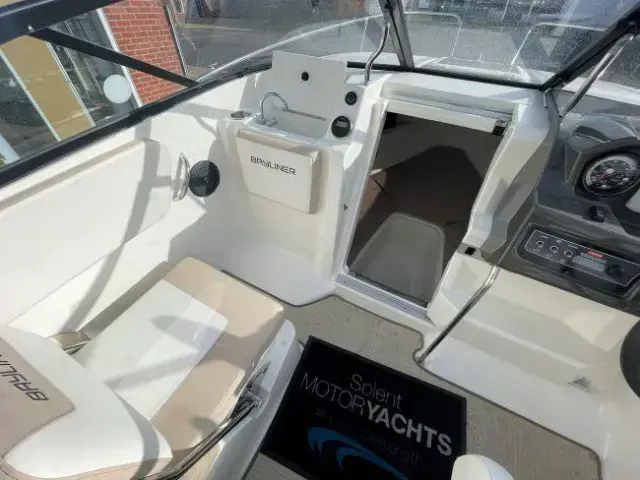 Bayliner Vr5