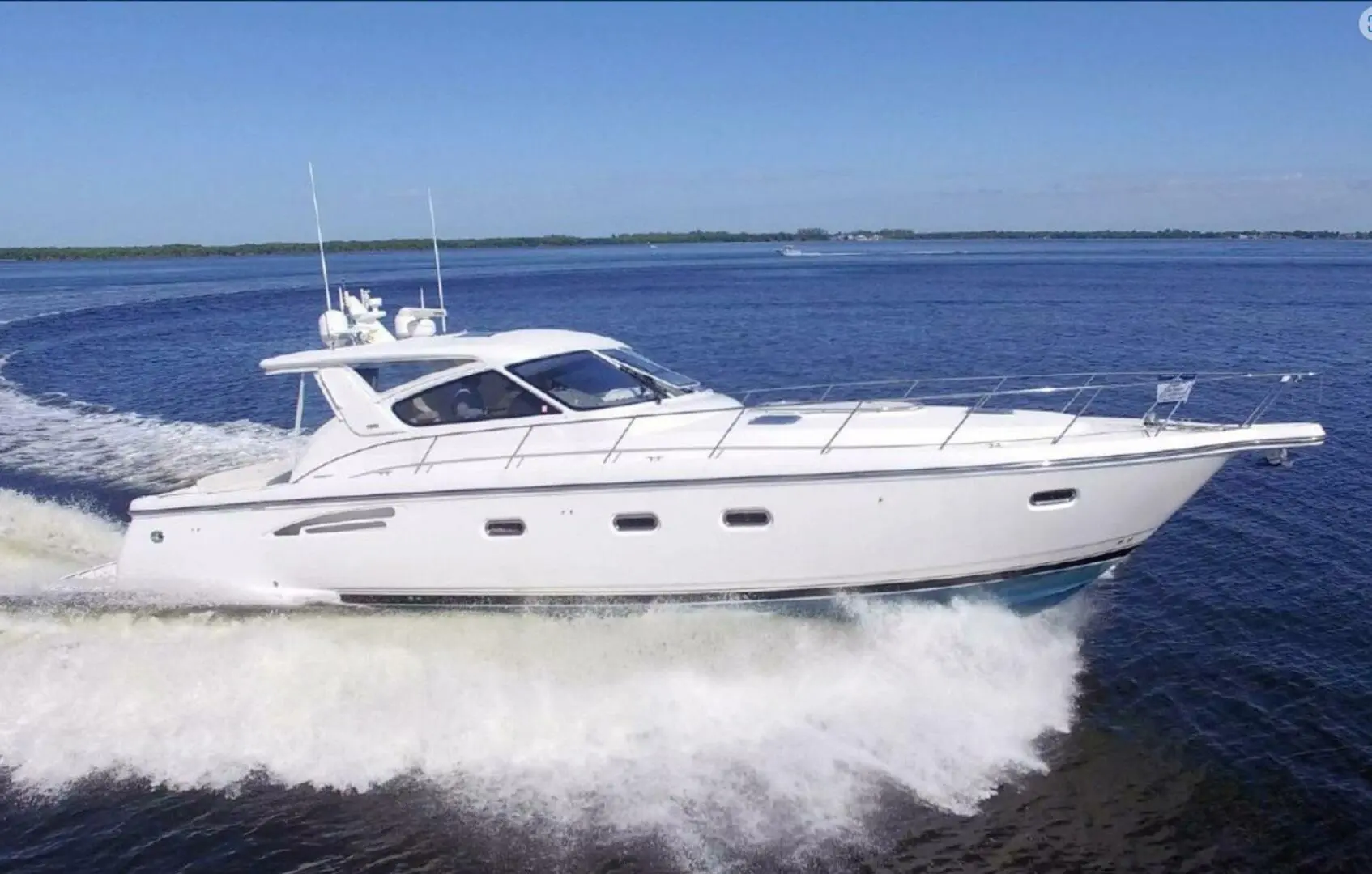 2000 Tiara 5200 express