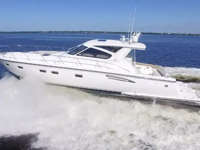 Tiara Yachts 5200 Express