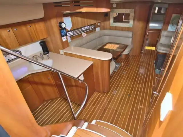 Tiara Yachts 5200 Express