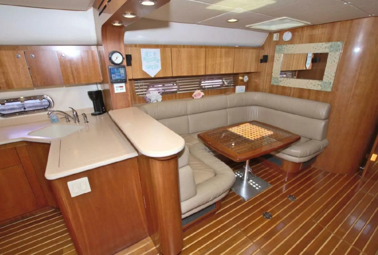 2000 Tiara 5200 express