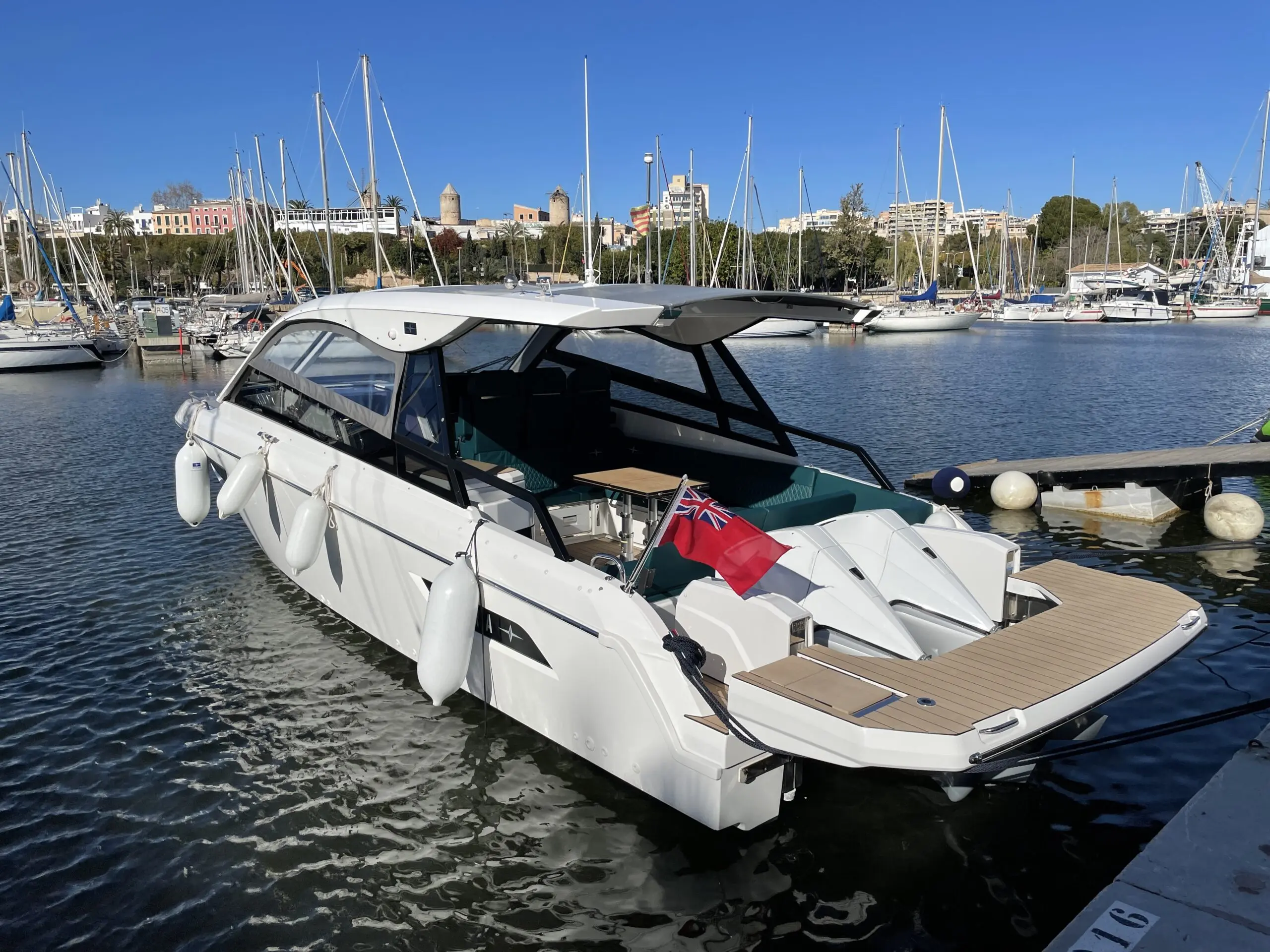 2023 Bavaria vida 33