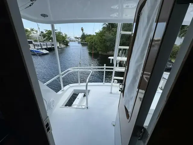 Hatteras Convertible