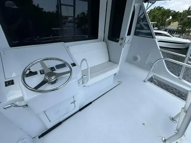 Hatteras Convertible