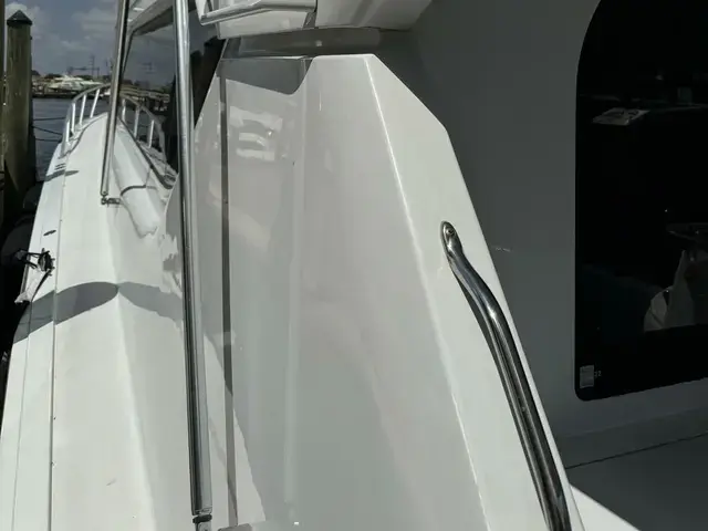 Hatteras Convertible