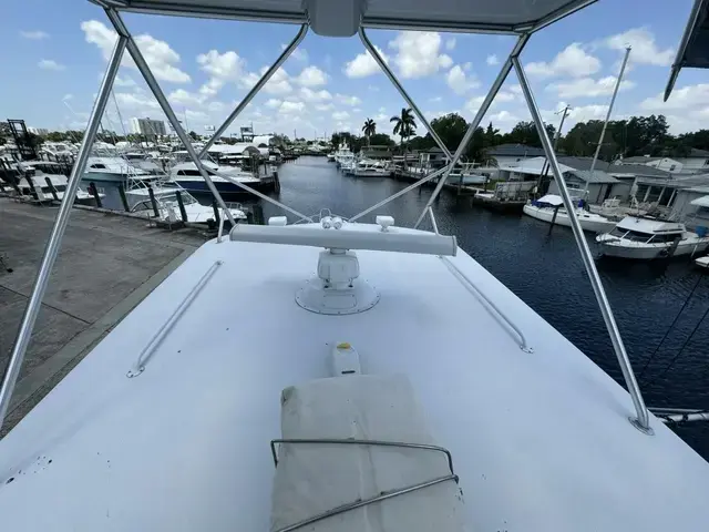 Hatteras Convertible