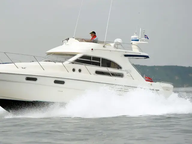 Sealine 350