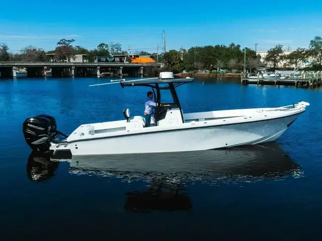 Privateer Center Console