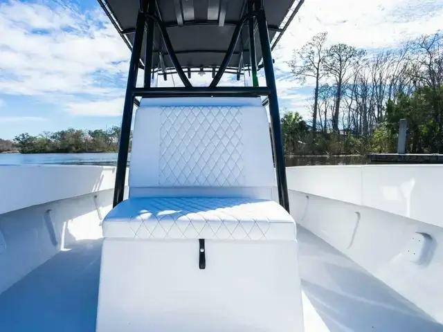 Privateer Center Console