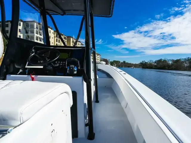 Privateer Center Console