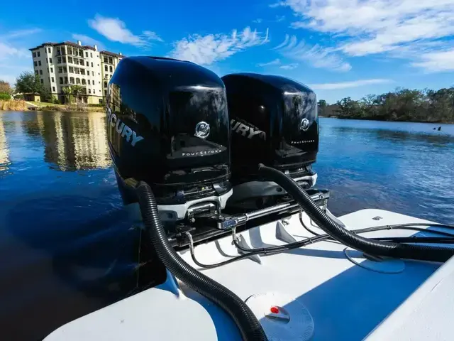 Privateer Center Console