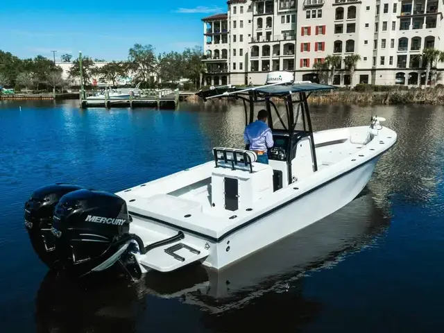 Privateer Center Console