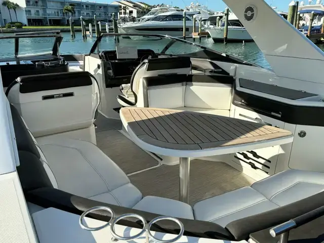 Sea Ray 300 Slx