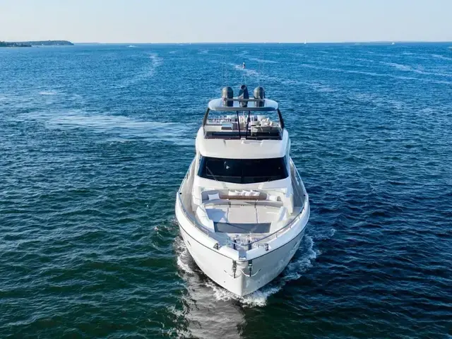 Ferretti Yachts 850