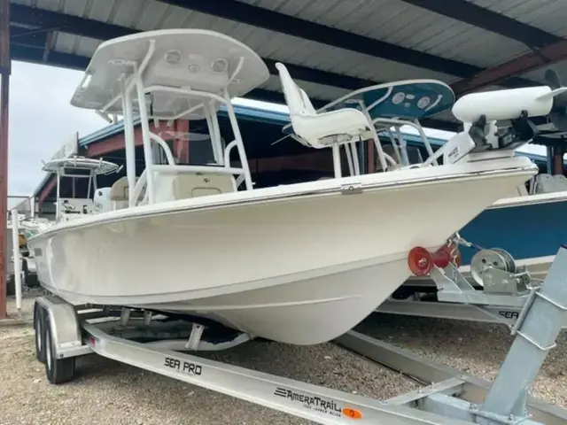 Sea Pro Boats 208 Bay