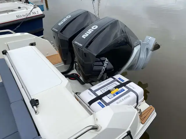 Parker Boats 920 Explorer max