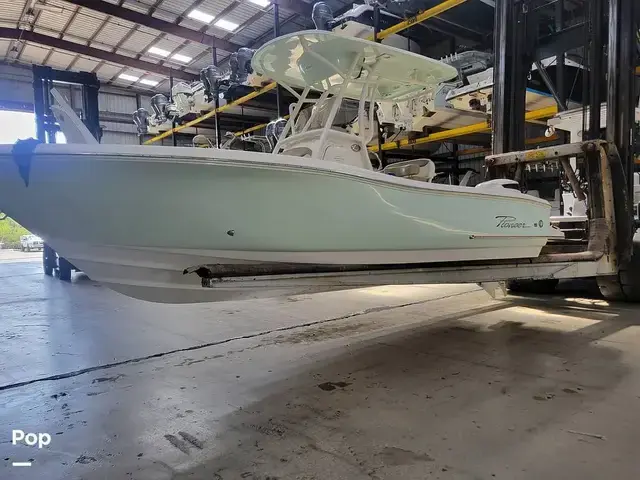 Pioneer 222 Sportfish