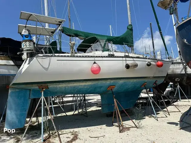 Tartan 33