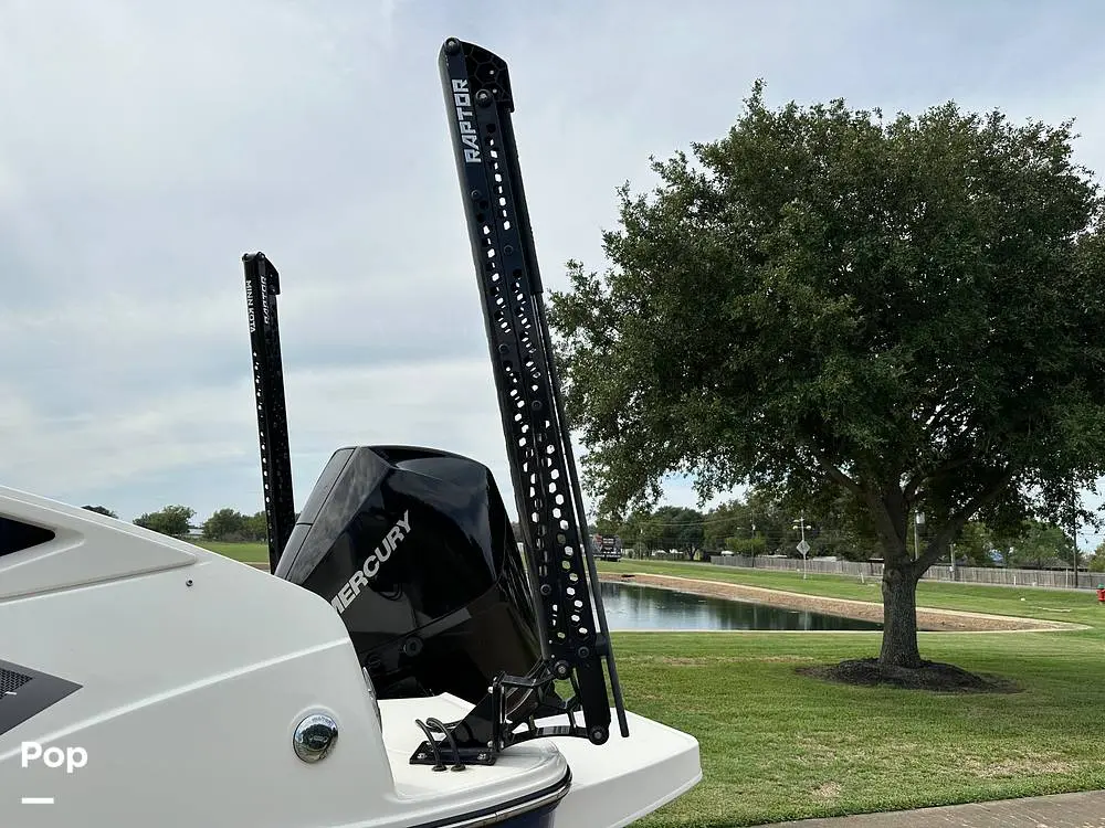 2020 Bayliner dx2200