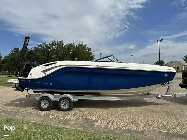 Bayliner Dx2200