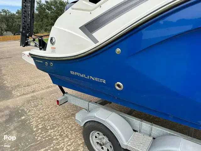 Bayliner Dx2200