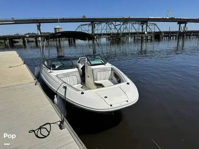 Sea Ray 220 SDX