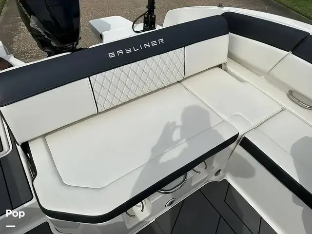 Bayliner Dx2200