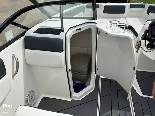 Bayliner Dx2200