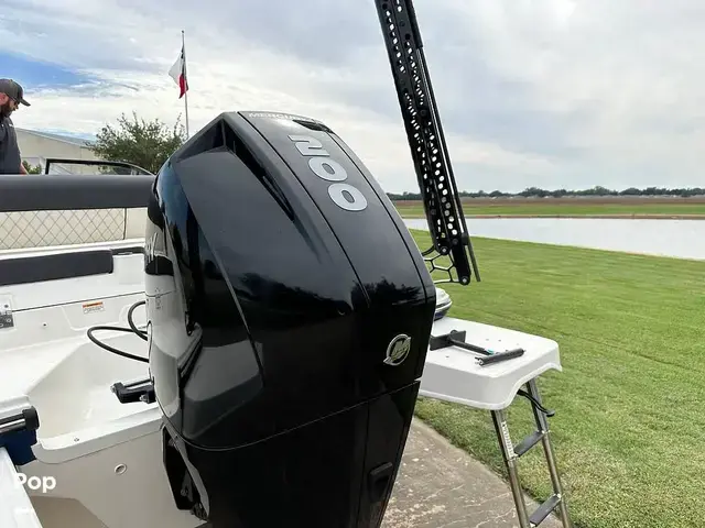 Bayliner Dx2200