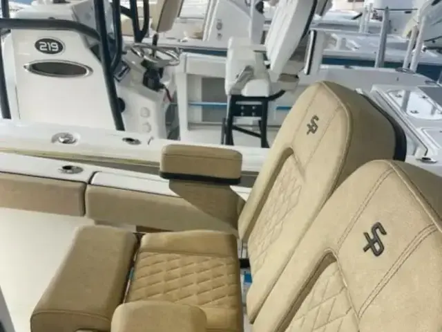 Sea Pro 242 Center Console