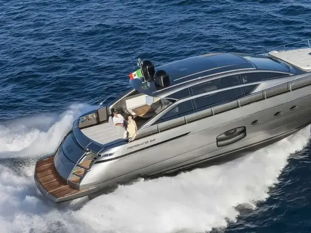 Pershing 62