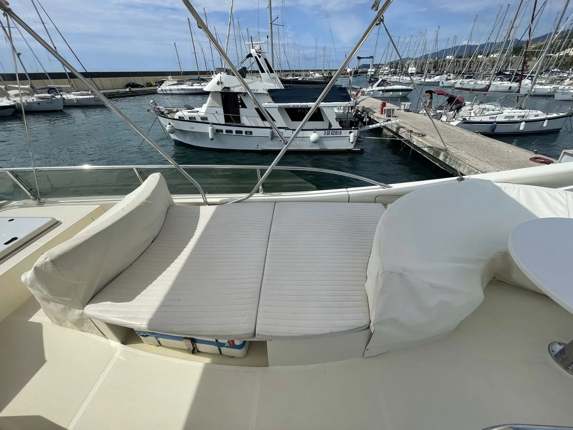 1998 Ferretti 53