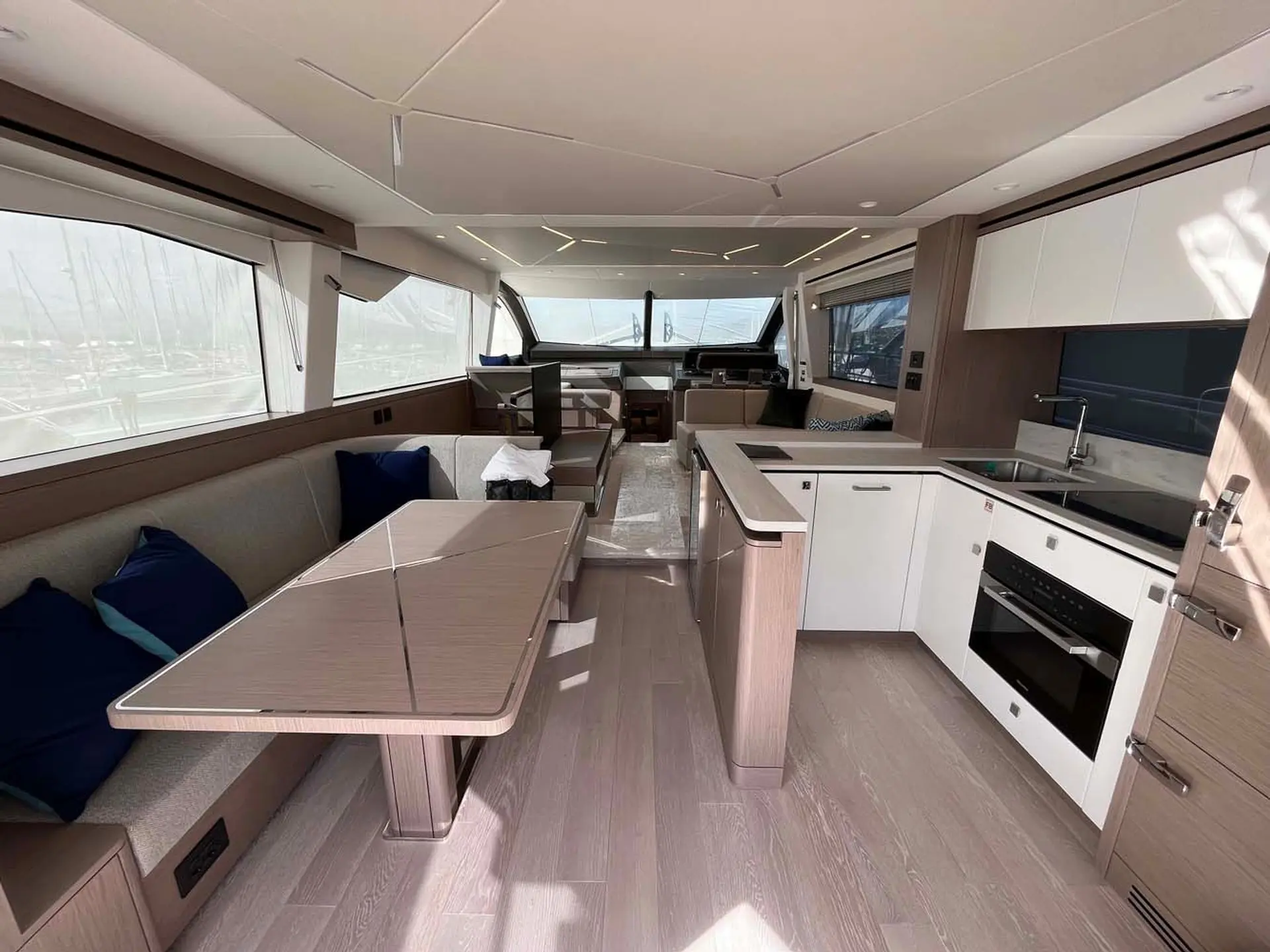 2023 Sunseeker manhattan 68