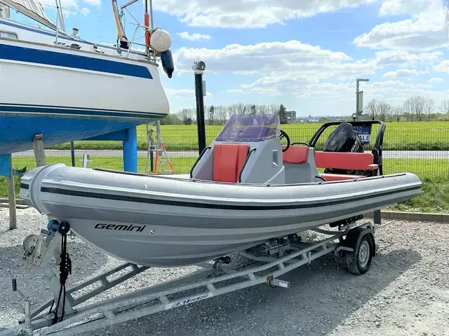 Gemini Waverider 650 Sport