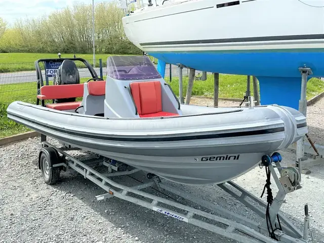 Gemini Waverider 650 Sport