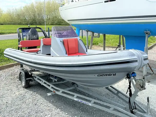 Gemini Waverider 650 Sport