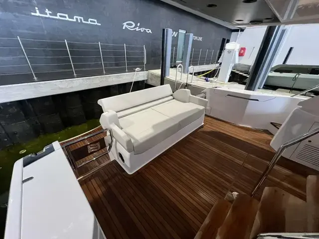 Ferretti Yachts 500