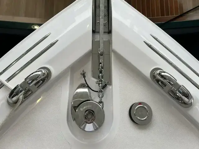 Ferretti Yachts 500