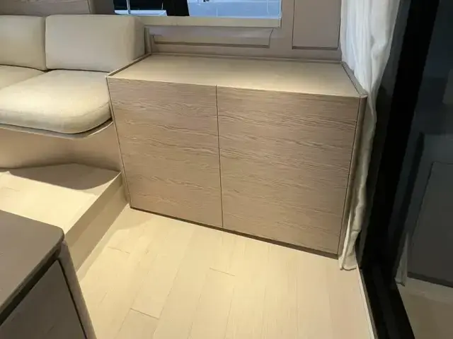 Ferretti Yachts 500